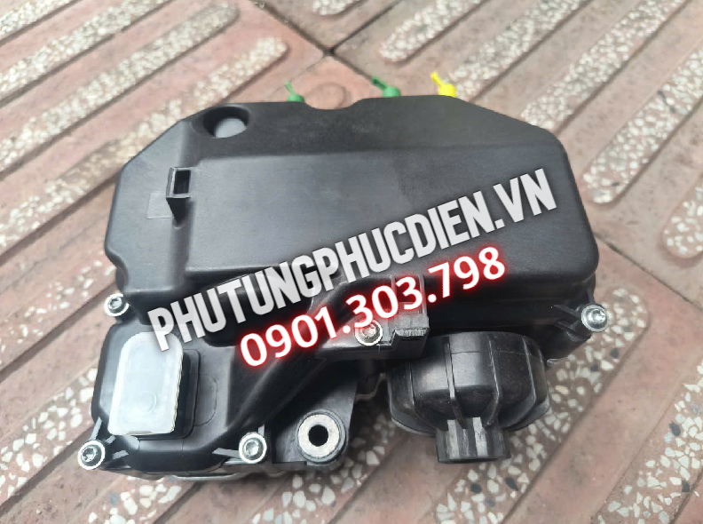Bơm bình Urea Hino 700 Bơm bình Urea Hino 700
