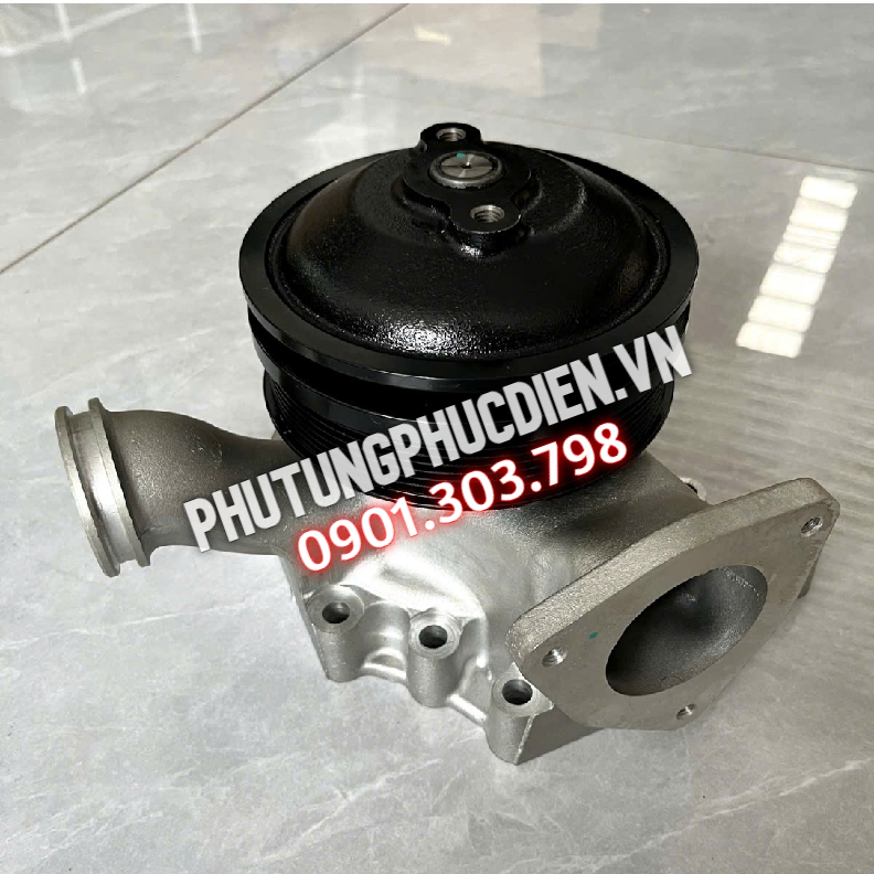 Bơm nước isuzu giga 6uz1 Bơm nước isuzu giga 6uz1