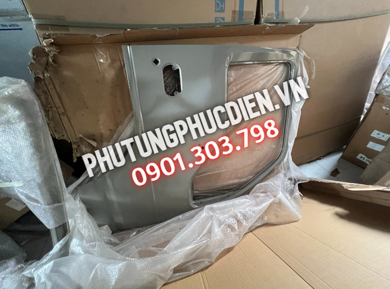 cánh cửa Isuzu QKR 1t9