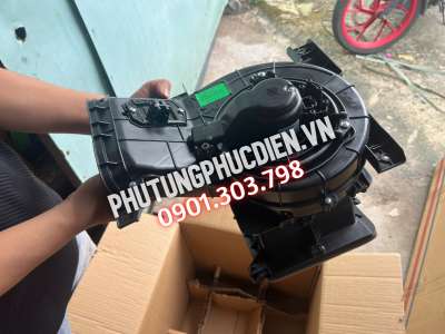 Hộp quạt gió Isuzu Giga