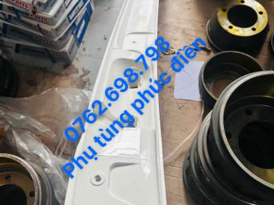 ỐP CHÂN KÍNH CHẮN GIÓ HN700