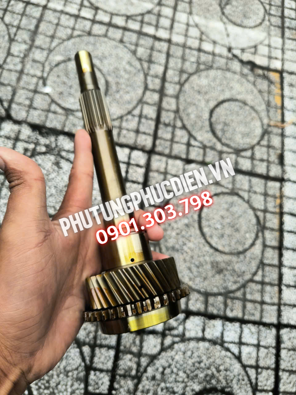 TRỤC CƠ ISUZU QKR 230 = QKR270 TRỤC CƠ ISUZU QKR 230 = QKR270