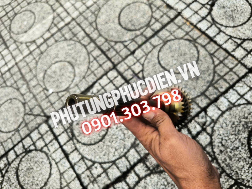 TRỤC CƠ ISUZU QKR 230 = QKR270 TRỤC CƠ ISUZU QKR 230 = QKR270