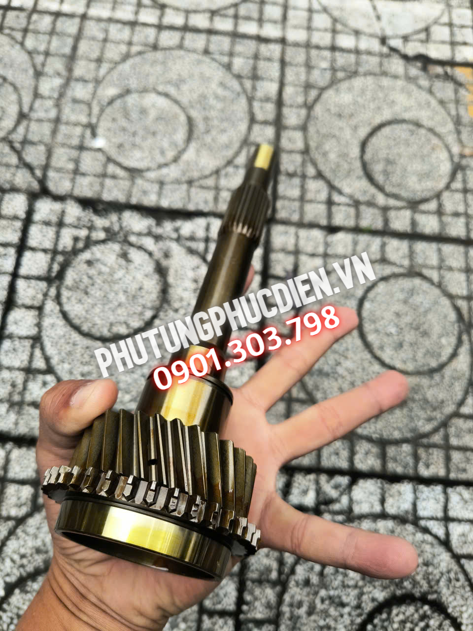 TRỤC CƠ ISUZU QKR 230 = QKR270 TRỤC CƠ ISUZU QKR 230 = QKR270