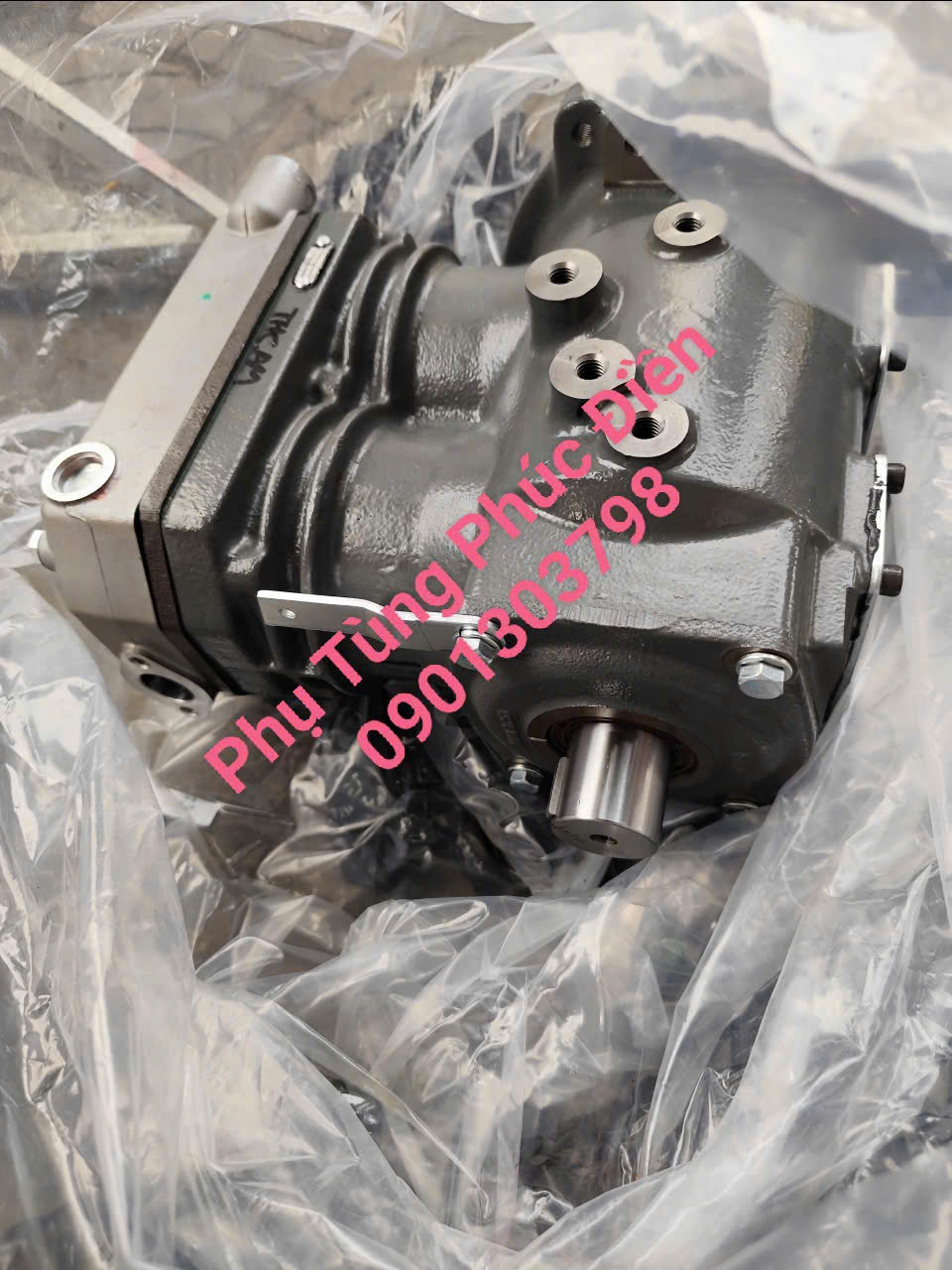 bơm hơi nén khi xe huyndai 15 tấn d6ac 6d22 chính hang