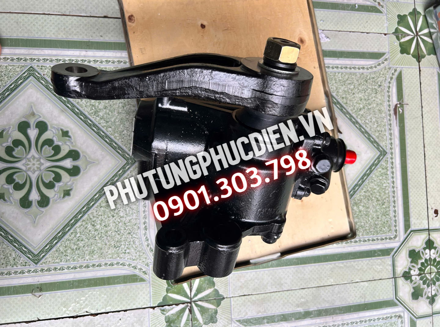 bót lái hino 300 xzu720