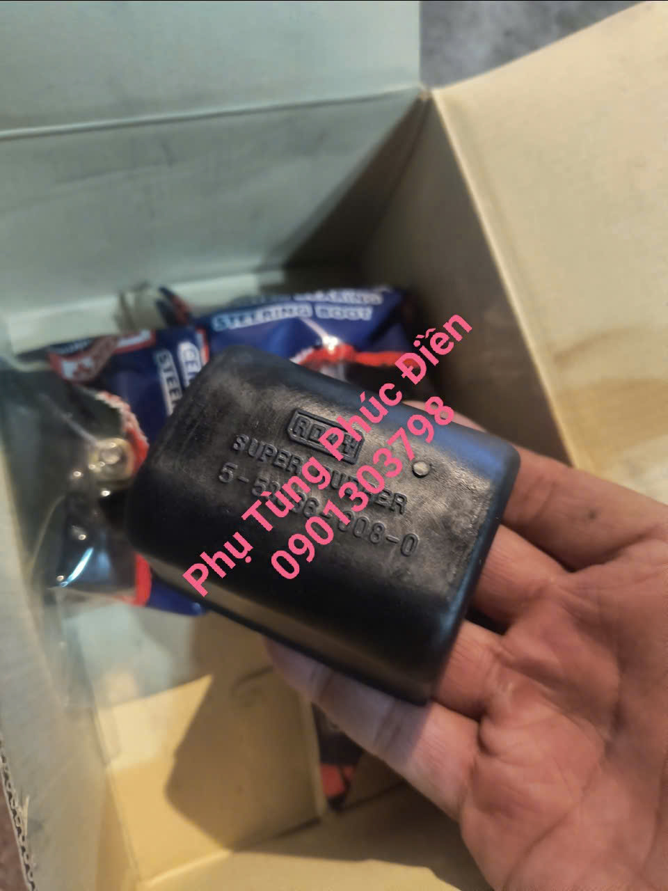 cao su nhíp sau isuzu 5 tấn NQR giá rẻ