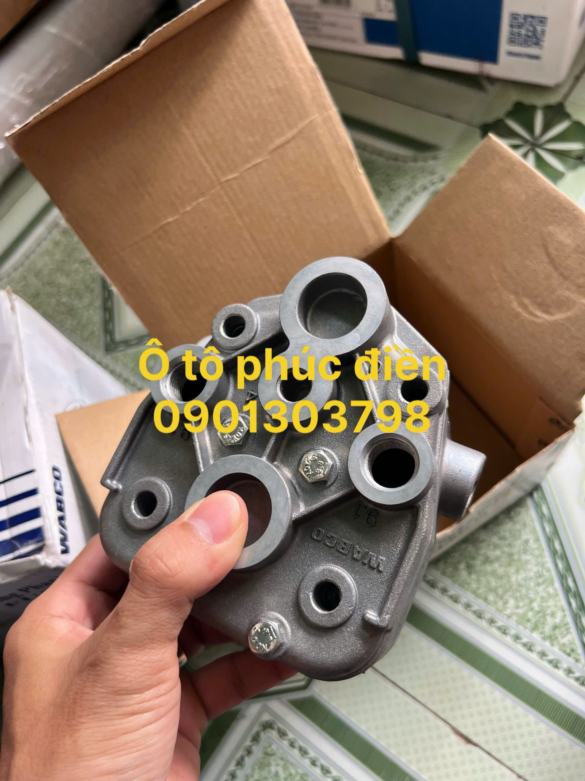 mặt bơm hơi xe tải fuso fi 7 tấn - nắp bơm hơi xe fuso 