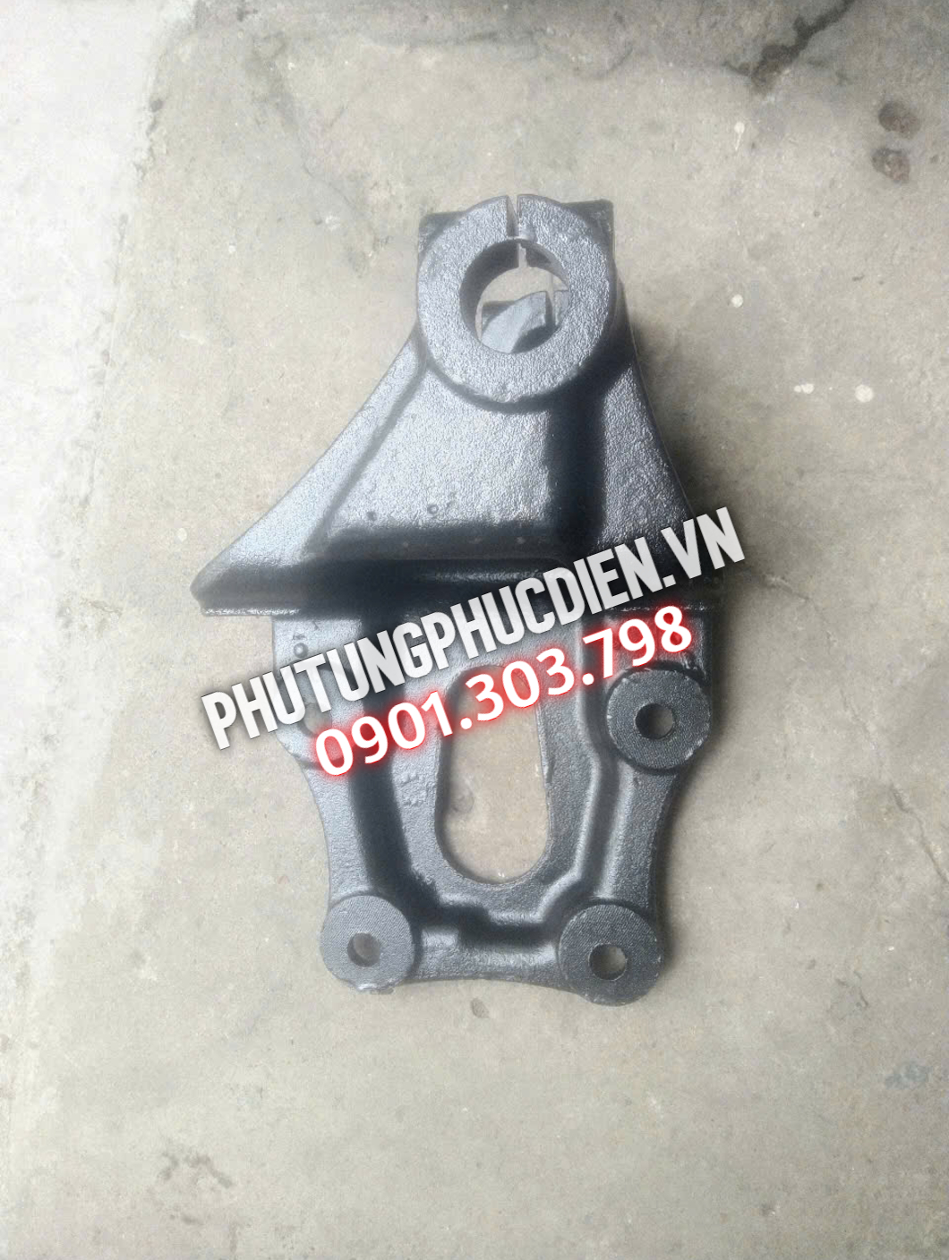 Phụ tùng bát nhíp trước Isuzu chính hãng
